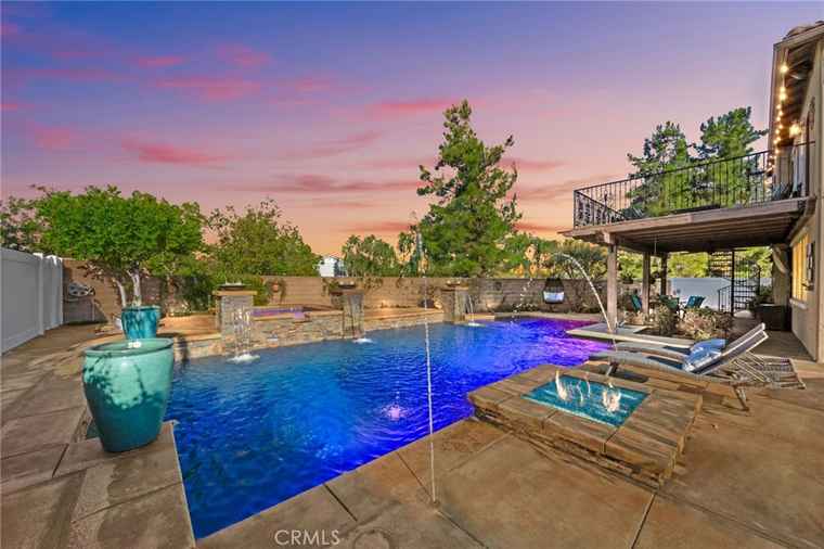 Photo of 28889 Edenton Way Temecula, CA 92591
