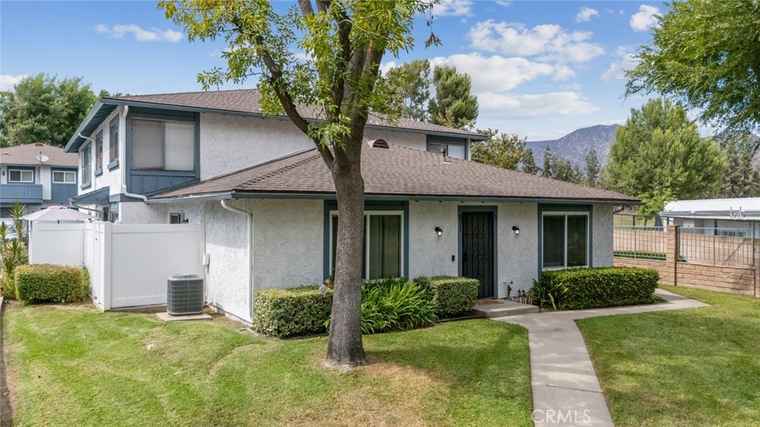 Photo of 871 W 12th St #1 Azusa, CA 91702