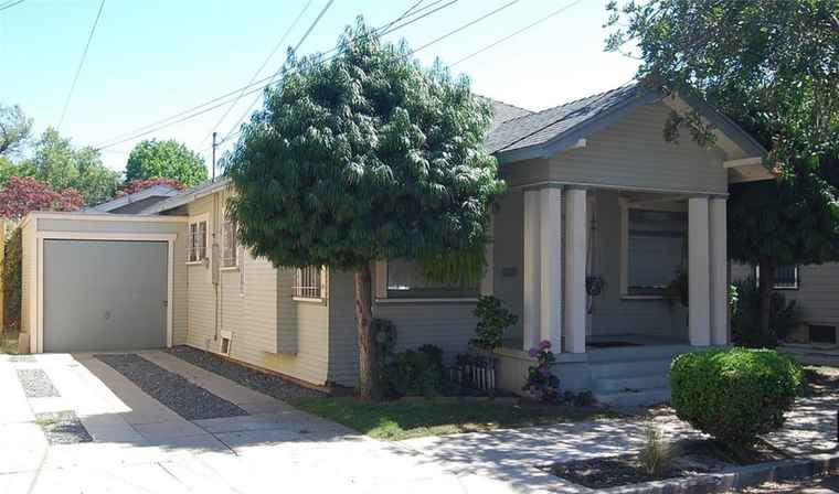 Photo of 1734 E Florida St Long Beach, CA 90802