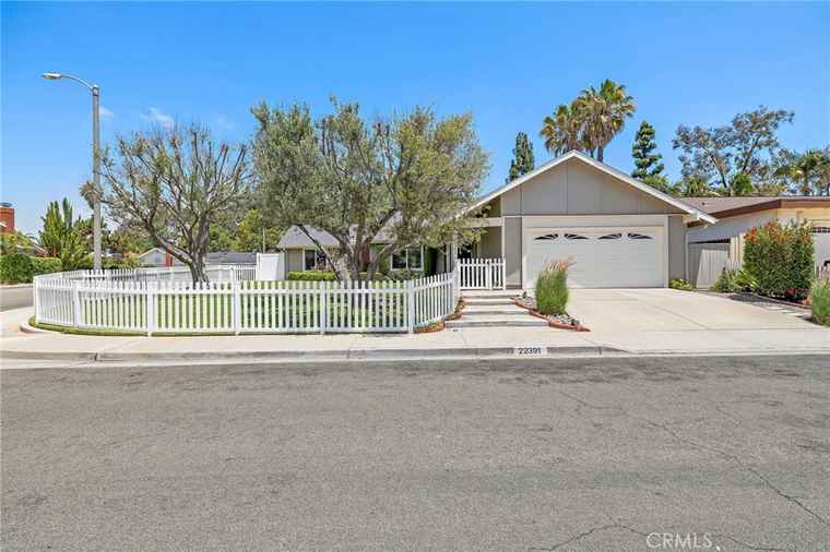 Photo of 22391 Lombardi Laguna Hills, CA 92653