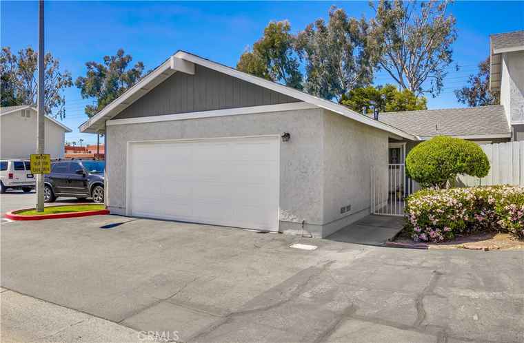 Photo of 22887 Leo Ln #53 Lake Forest, CA 92630