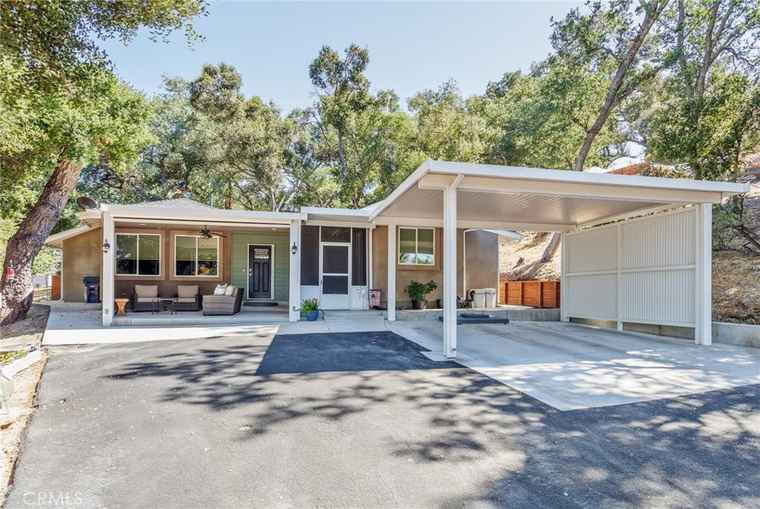 Photo of 8390 Curbaril Ave Atascadero, CA 93422