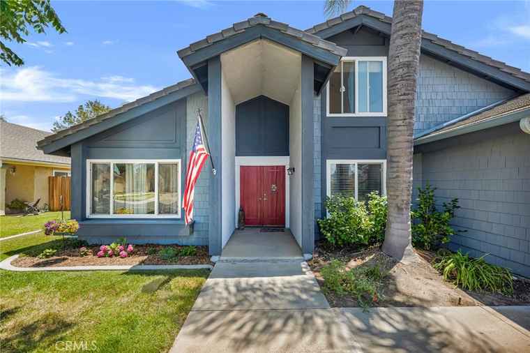 Photo of 1358 Oakhurst Ct Camarillo, CA 93010