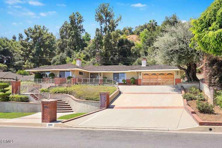 Photo of 2065 Carolwood Dr Arcadia, CA 91006