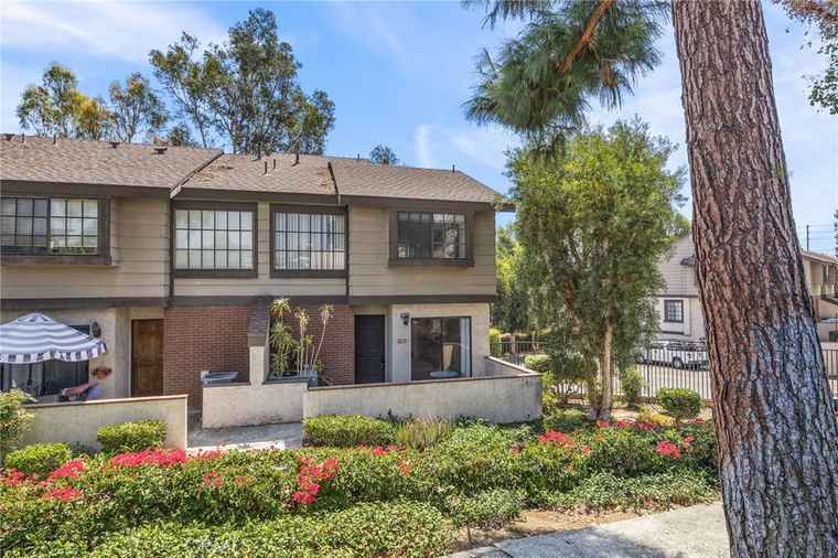 Photo of 1491 W Lambert Rd La Habra, CA 90631