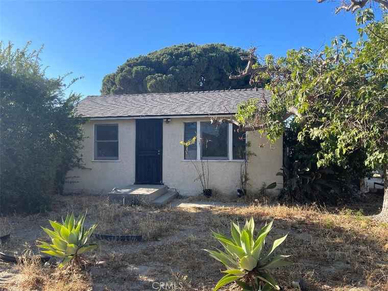 Photo of 4917 W 6th St Santa Ana, CA 92703