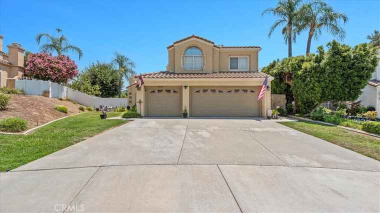 Photo of 28947 Glenrock Pl Highland, CA 92346