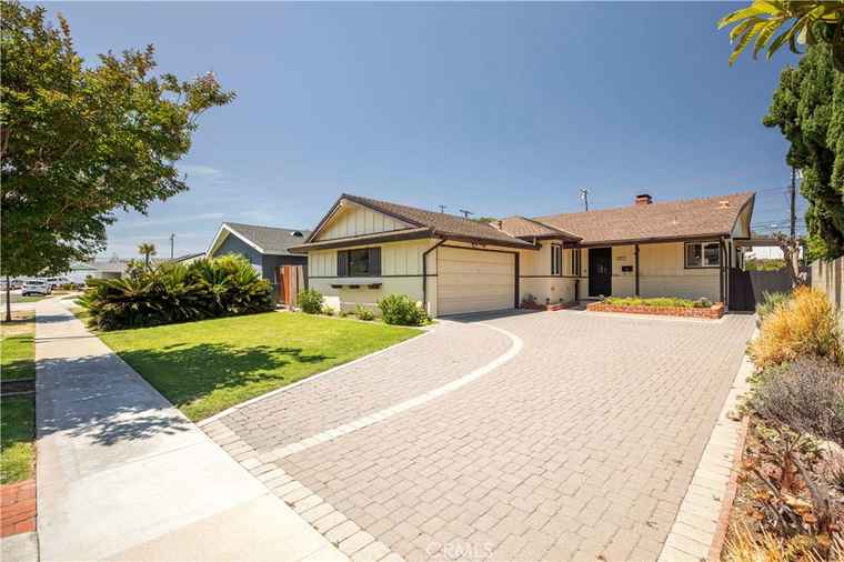 Photo of 20611 Vaccaro Ave Torrance, CA 90503