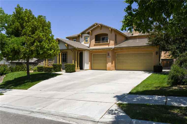 Photo of 11692 Bluegrass Rd Yucaipa, CA 92399