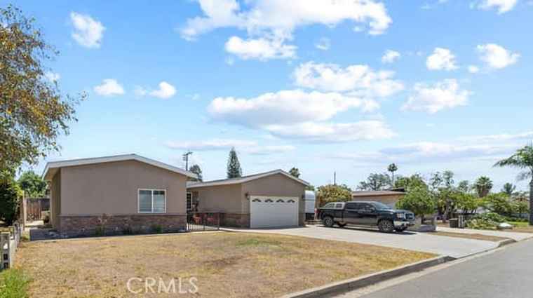 Photo of 1724 S Vecino Ave Glendora, CA 91740