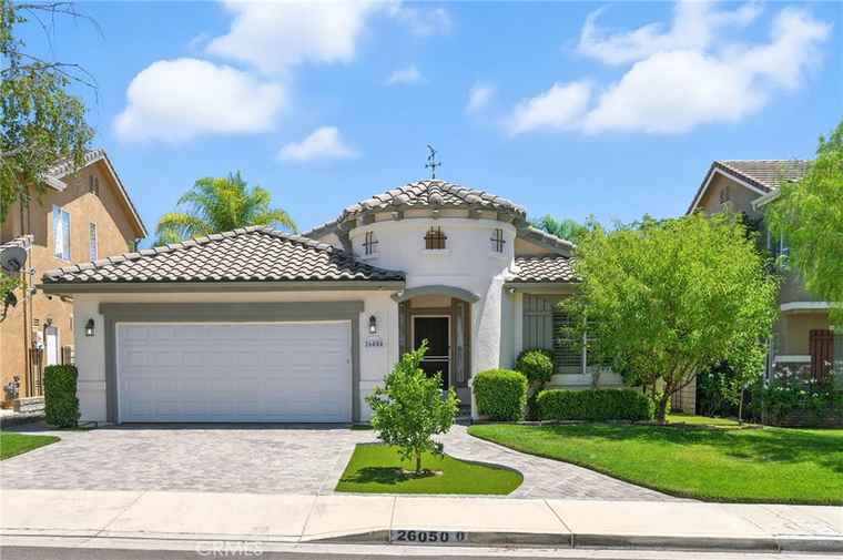Photo of 26050 Singer Pl Stevenson Ranch, CA 91381