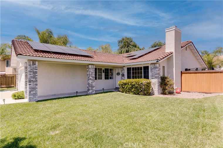 Photo of 30134 Sierra Madre Dr Temecula, CA 92591