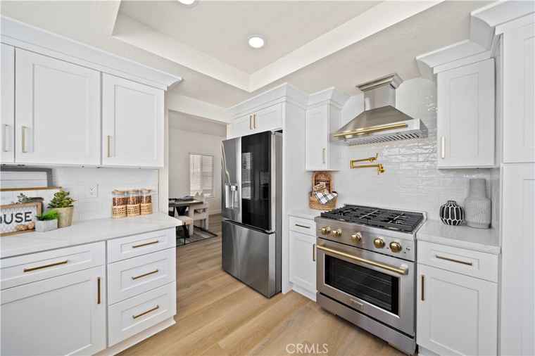 Photo of 2143 Westminster Dr Palmdale, CA 93550