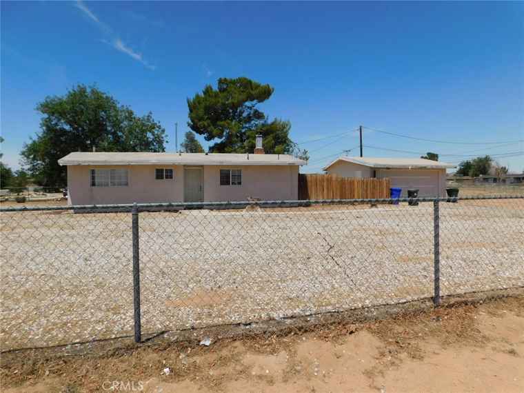 Photo of 14200 Pawnee Rd Apple Valley, CA 92307