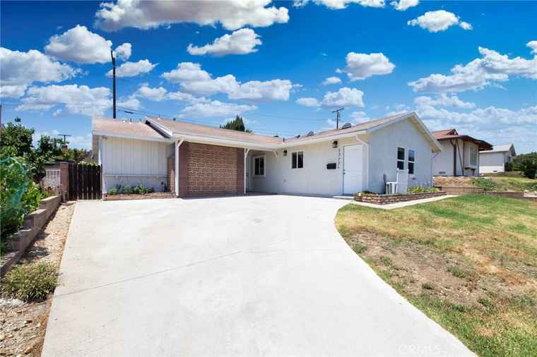 Photo of 1777 Ash Dr Monterey Park, CA 91755