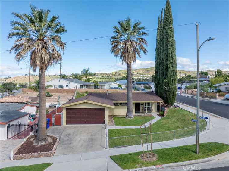 Photo of 18839 Delight Canyon Country, CA 91351