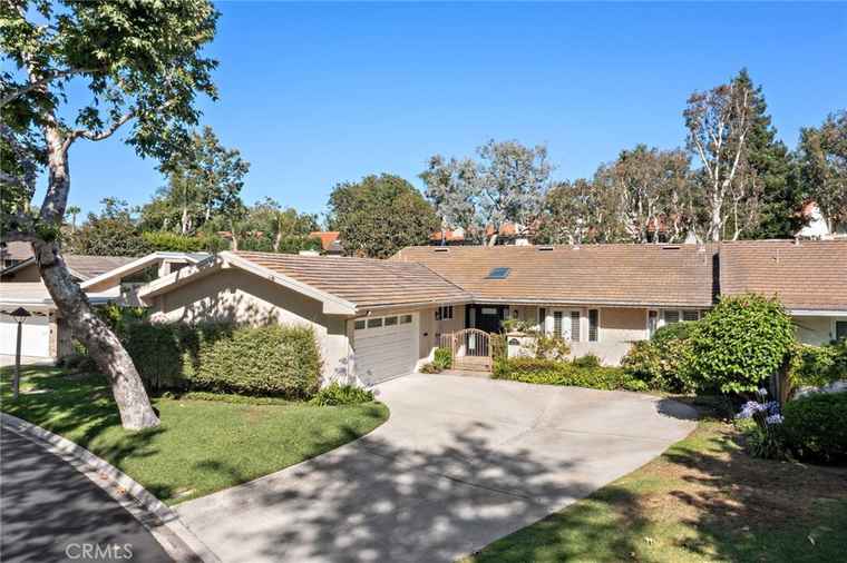 Photo of 2719 Vista Umbrosa Newport Beach, CA 92660