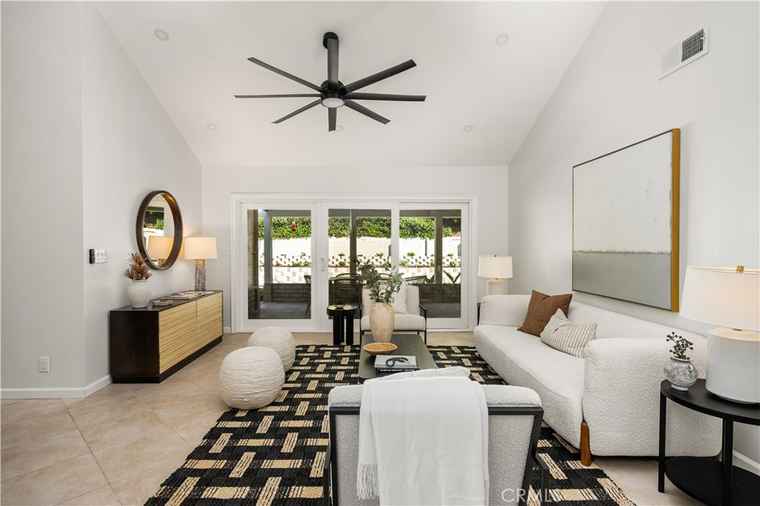 Photo of 22792 Costa Bella Lake Forest, CA 92630