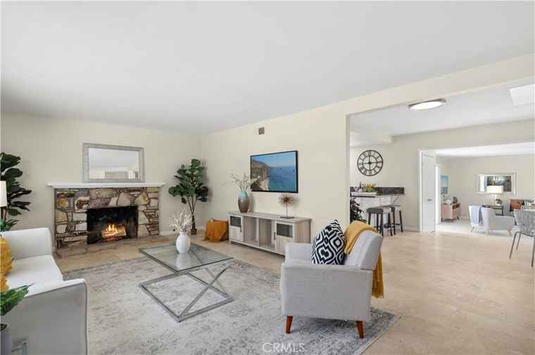 Photo of 18643 Las Flores St Fountain Valley, CA 92708