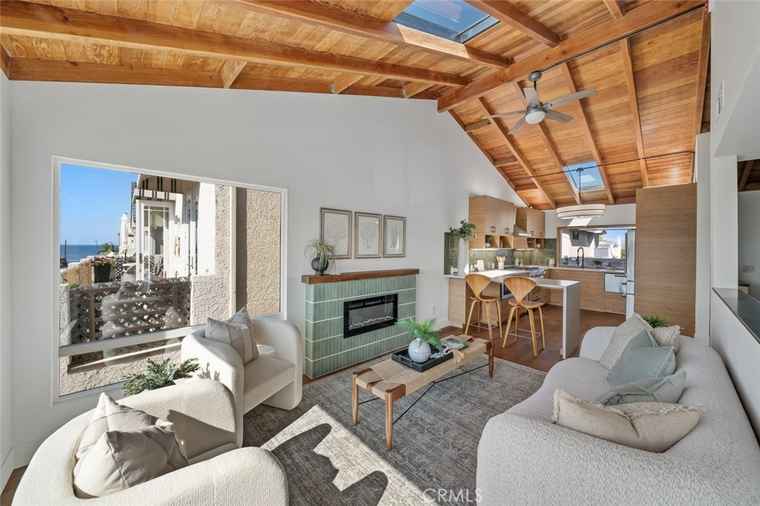 Photo of 320 Capistrano Ave Pismo Beach, CA 93449