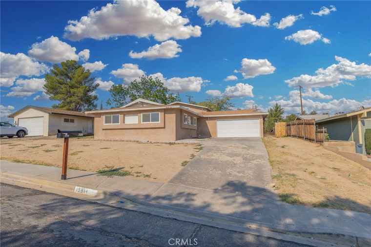 Photo of 15814 Fresno St Victorville, CA 92395