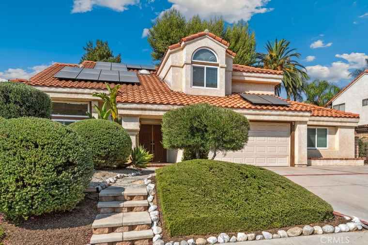 Photo of 3019 Prado Ln Colton, CA 92324