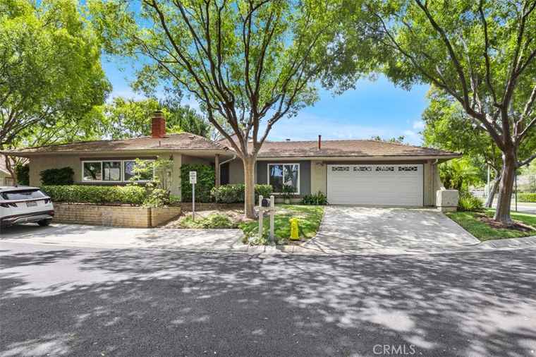 Photo of 17322 Rosewood Irvine, CA 92612