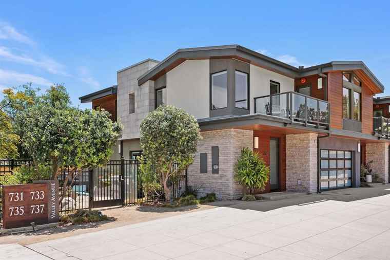 Photo of 731 Valley Ave Solana Beach, CA 92075