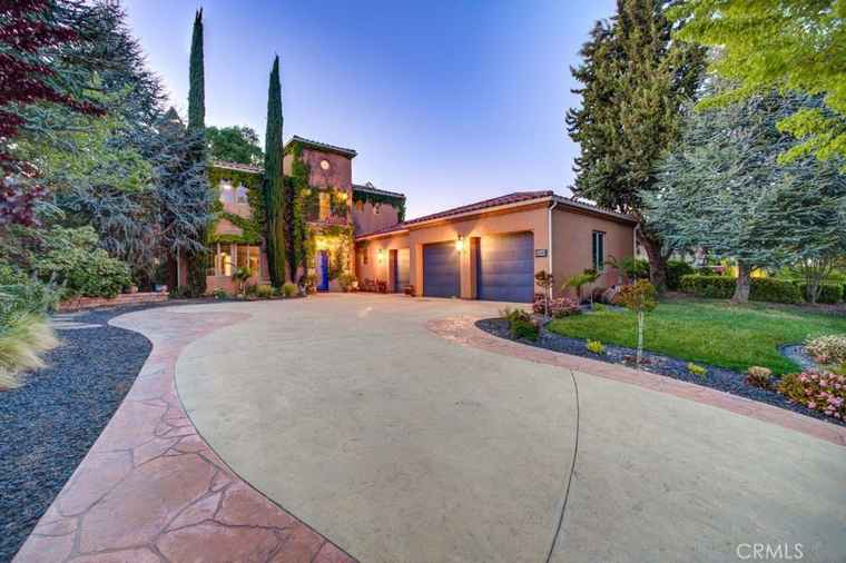 Photo of 806 Vista Cerro Dr Paso Robles, CA 93446