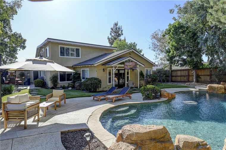 Photo of 6122 Amberdale Dr Yorba Linda, CA 92886