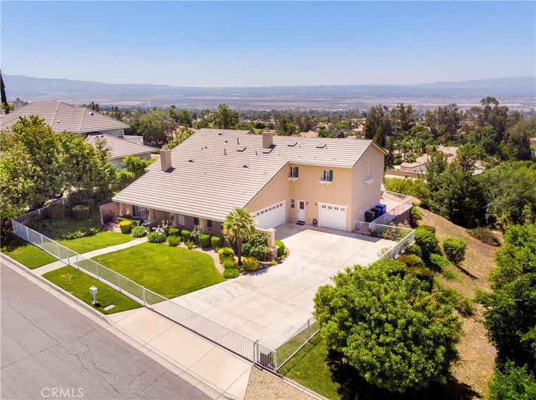 Photo of 28817 Terrace Dr Highland, CA 92346