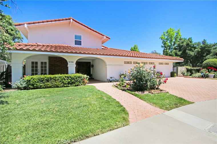 Photo of 31701 Kentfield Ct Westlake Village, CA 91361