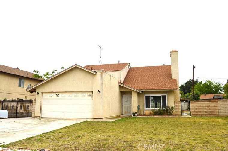 Photo of 12077 Swegles Ln Moreno Valley, CA 92557