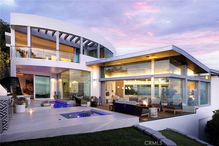 Photo of 465 Panorama Dr Laguna Beach, CA 92651