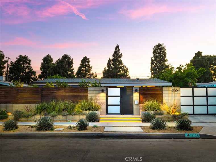 Photo of 3135 Roxanne Ave Long Beach, CA 90808