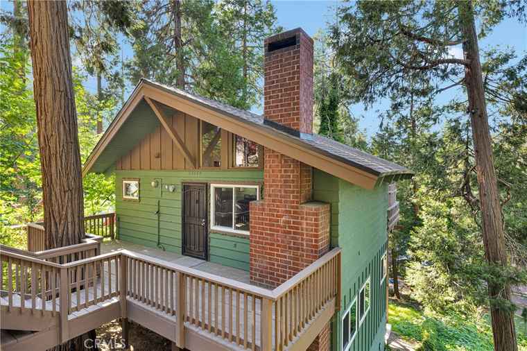 Photo of 23550 Lake Dr Crestline, CA 92325