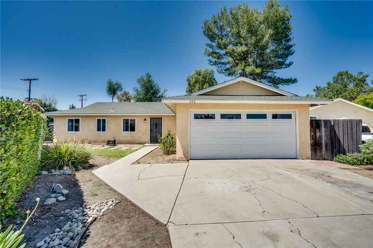Photo of 131 N Dommer Ave Walnut, CA 91789