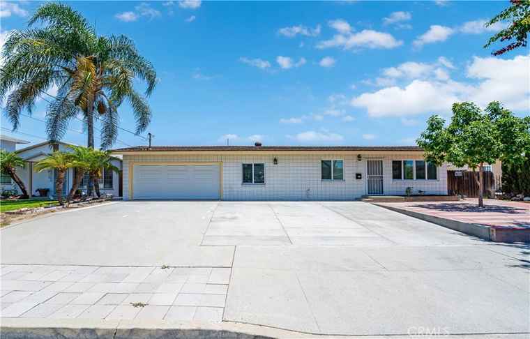 Photo of 14704 Blaine Ave Bellflower, CA 90706