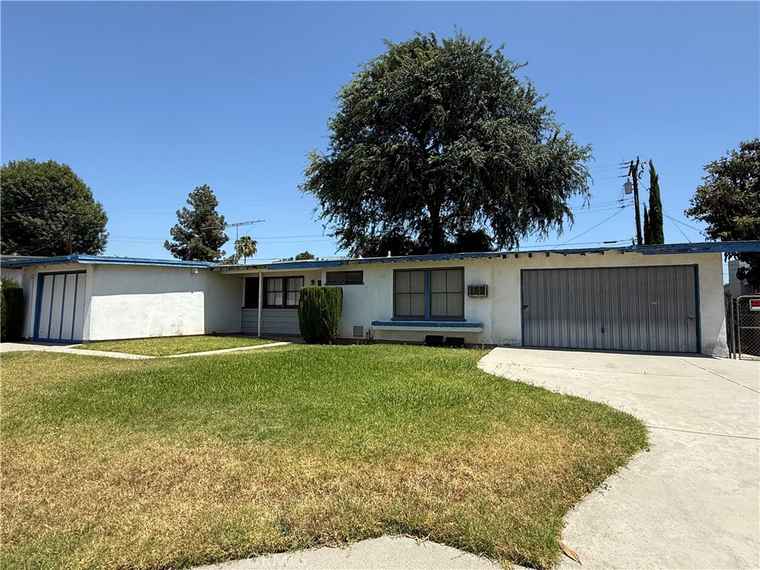 Photo of 1836 E Walnut Crk West Covina, CA 91791