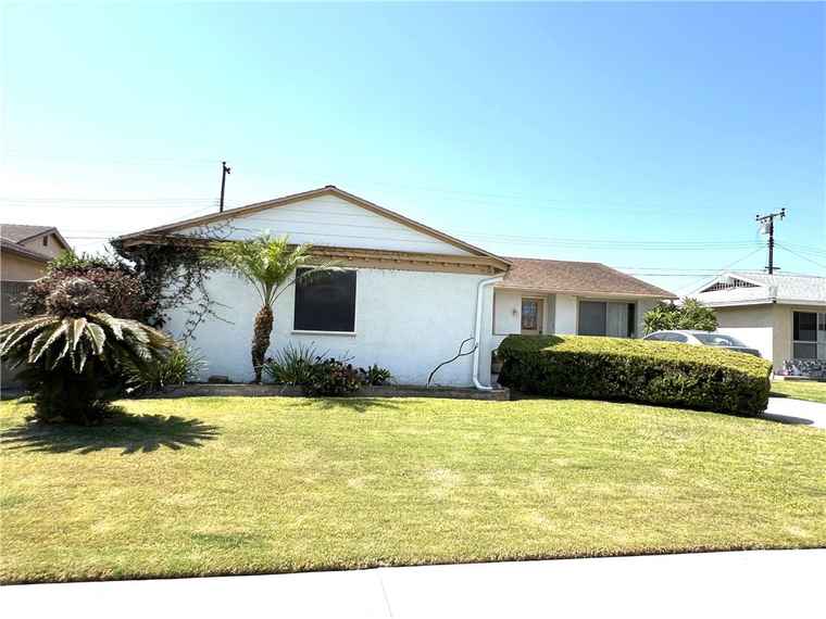 Photo of 8940 Comet Cir Westminster, CA 92683