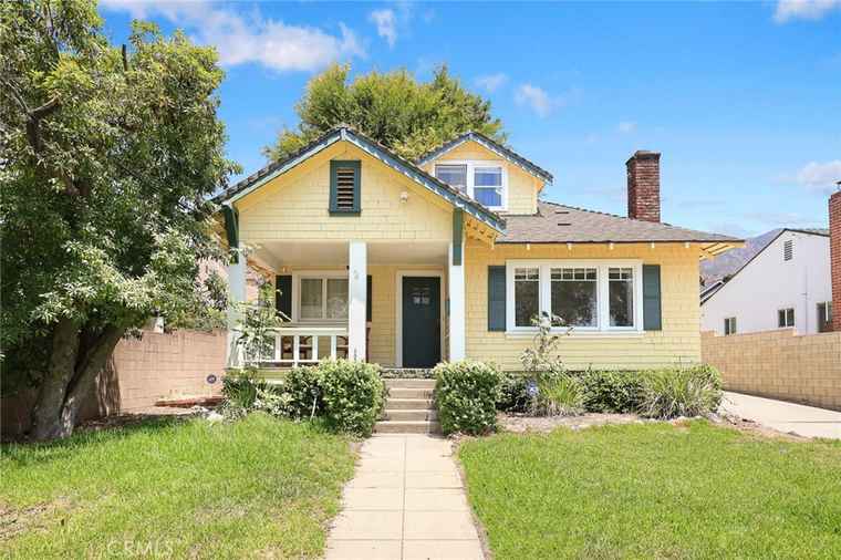 Photo of 187 W Montecito Ave Sierra Madre, CA 91024