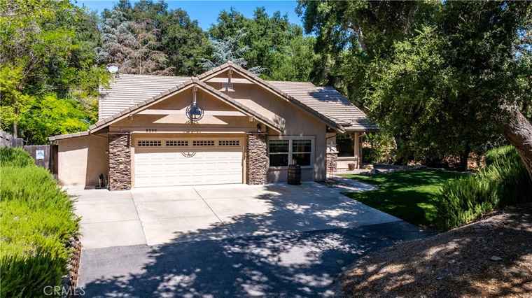 Photo of 8290 Hermosa Ave Atascadero, CA 93422