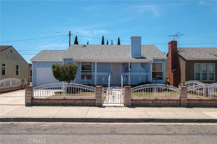 Photo of 14751 Sutro Ave Gardena, CA 90249