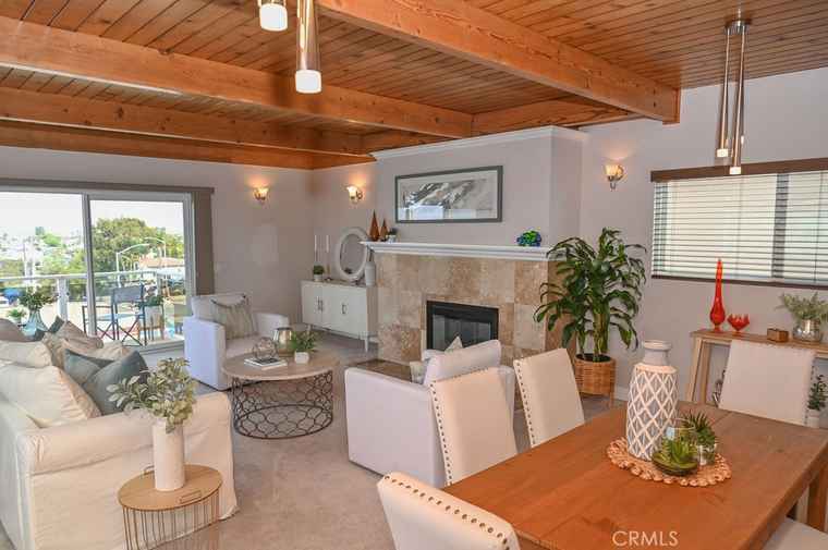 Photo of 204 Larsson St Manhattan Beach, CA 90266
