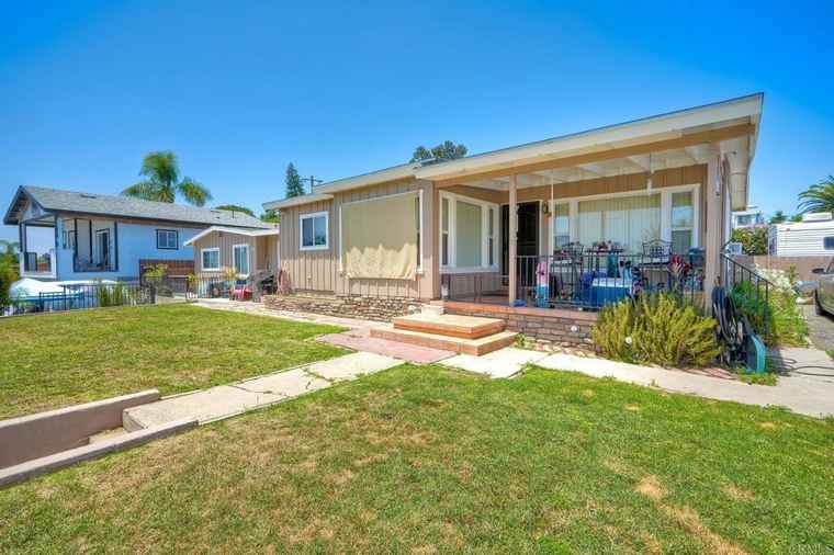 Photo of 669 Spires St Vista, CA 92083