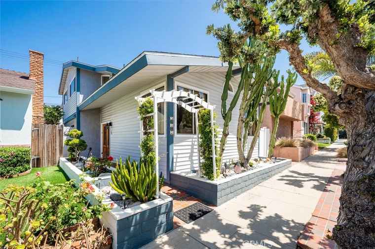 Photo of 537 3rd St Manhattan Beach, CA 90266