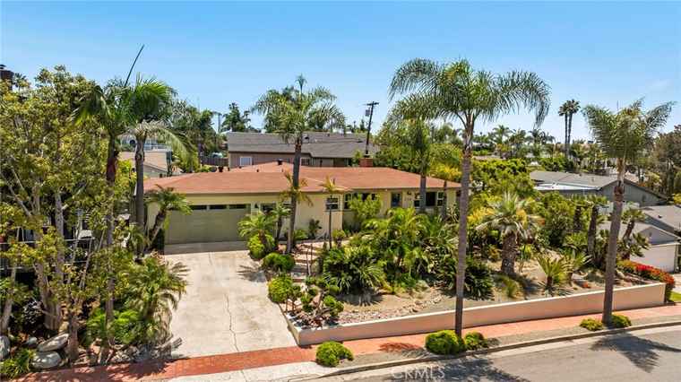 Photo of 229 W Avenida Cordoba San Clemente, CA 92672