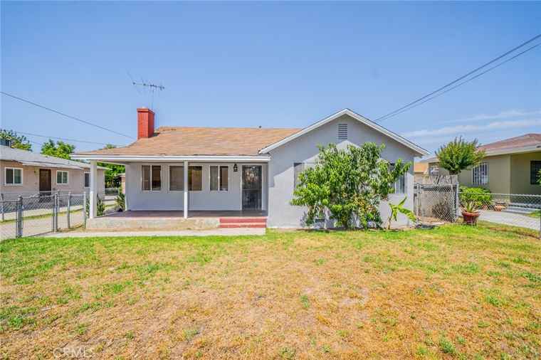Photo of 1455 S Towne Ave Pomona, CA 91766