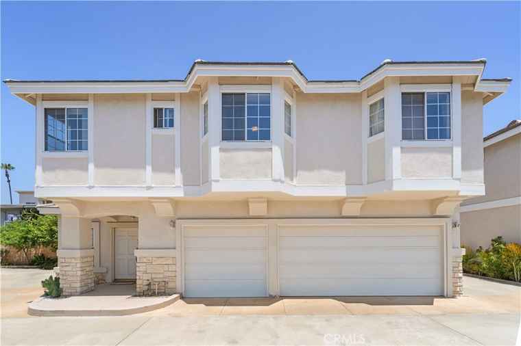 Photo of 130 N Lincoln Ave Monterey Park, CA 91755