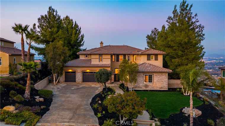 Photo of 18301 Lakepointe Dr Riverside, CA 92503